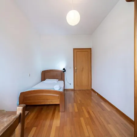 Quinta Da Armada, Em By House And People Braga