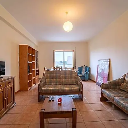 Quinta Da Armada, Em By House And People Braga