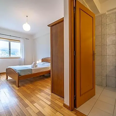 Apartment Quinta Da Armada, Em By House And People *